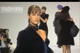 混血超模 Yasmeen Ghauri x Christian Dior 迪奥 秀场精美瞬间视频封面