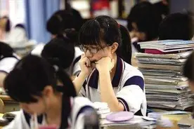2020年全国高考为何延期一个月？权威回应来了｜DV现场视频封面