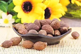 胖大海的功效和作用有哪些？泡水喝有哪些好处？#夏季养生正当时#