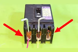 断路器螺丝生锈卡死，电线拆不出来怎么办？教你2招，完美解决视频封面