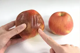 苹果烂一点不舍得扔，削掉以后能吃吗？有这习惯的看看，别不当事视频封面