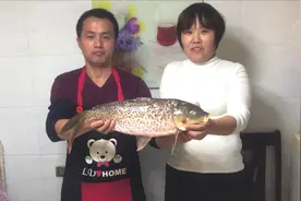 传统鲤鱼汤，鱼肉鲜嫩入味，补气消水肿，步骤详细，年夜饭露一手