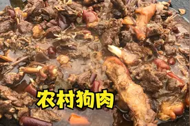 380元买半边脆皮香肉，用最传统的做法烧，出锅那一刻真是香