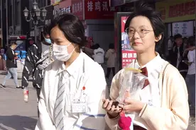 抽烟、喝酒的男生，女生喜欢嘛？姑娘不小心说了心里话视频封面