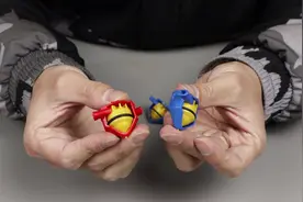 吹口气就能转的陀螺，太奇怪了，听声音感觉像飞机发动机