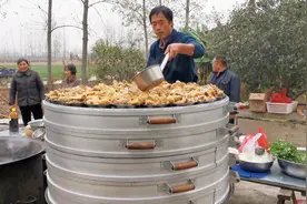 河南农村办事，所有菜都已上蒸笼，看看都准备了什么扣碗视频封面