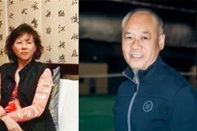 58岁体操王子李宁现状：身价百亿登富豪榜，妻子年近60风韵犹存视频封面