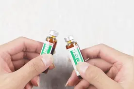 身上长痱子太难受，没关系，一招帮你解决烦恼，简单实用