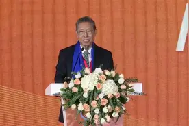 钟南山：中国暴发第二波新冠疫情可能性很低 希望能活到2035年