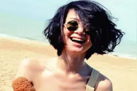 戚薇早期拍摄的沙滩写真照, 太美了视频封面