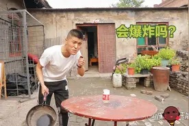 小伙挑战，将“打火机”放进100℃的开水里，打火机会爆炸吗？视频封面