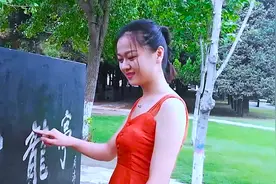 一首《栀子花开》翻唱无数，还是原唱最好听！歌声引起无限回忆