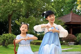 《绝句》古诗手势舞，感受诗词经典视频封面