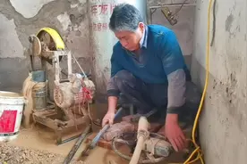 农村牛人自制打井机器，夫妻俩一天能打三口井，一口井收费四百块视频封面