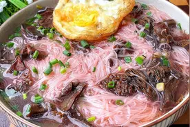 福建特色红菇煮线面，一周吃5次不嫌多，风味独特也是营养月子餐视频封面