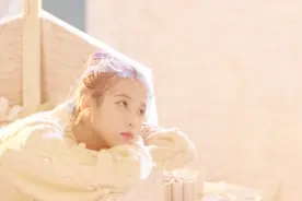 【莫笑中字】音源女王新曲MV！191115 李知恩 IU-Above The Time