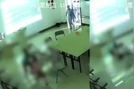 广西一10岁男孩室内殴打一4岁女孩致其多处骨折，警方：已处理视频封面