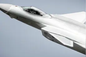 美国测试歼20隐身性：鸭翼破坏太严重，依然无法抗衡F22