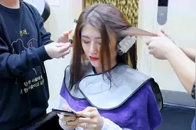 大圆脸妹子长发烫了个“S卷”，真洋气，时尚瘦脸有气质视频封面