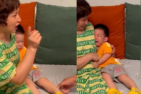 1岁萌娃看到舅舅穿警服瞬间吓哭，萌娃：“再也不敢欺负舅舅了”视频封面