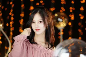 小姐姐一首《独角戏》，唱出女人的心事，一听就忍不住掉泪