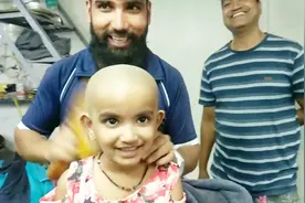 小朋友刮光头，真漂亮视频封面