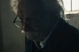 爱因斯坦之所以受人尊敬，除他脑袋聪明外，还因他有颗善良的心视频封面