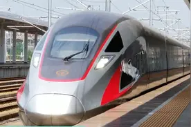 中老铁路货运前十天已运送一亿元的货物 油管：这就是中国速度视频封面