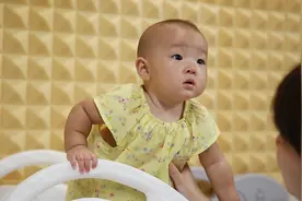 宝宝什么时候开始出牙？收好这份宝宝的出牙时间参照表！视频封面