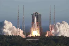 着陆火星、建设空间站远远不够！中国再曝5大超级工程，轰动全球视频封面