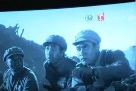 4K+AI技术修复后的经典影片《上甘岭》重返大银幕！|新闻直播间视频封面