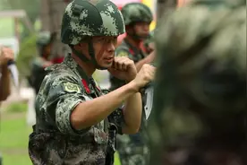 【传承血战到底的“拼刺刀”精神】让刺刀在未来战场尽显锋芒视频封面