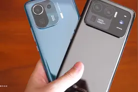 小米11 Ultra超大杯IP68防水实测：浸泡数十分钟，会不会翻车？视频封面