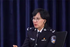 云南已实现身份证照片自拍自选，165个自助超市点24小时都可办理