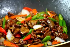 爱吃辣的朋友快试试这道辣椒炒鸡心，香辣开胃，便宜又好吃