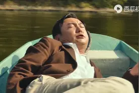 影视：沈腾吃隔夜毛豆开始闹肚子，只能翻身下河尽情释放，爆笑！