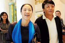 王楠回娘家晒全家福！变车夫拉富豪老公滑雪 郭斌做饭孝敬岳父母视频封面