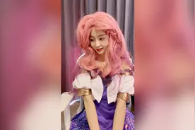 如何让妹妹在家里cos萨勒芬妮