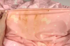 床单上再顽固的黄渍，用它一洗就干净，不留一点污痕，太实用了视频封面