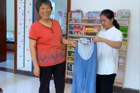 没用的孕妇裤，奶奶巧手一变，一可穿着正合适