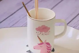 教你在家自制网红焦糖奶茶，奶香味浓郁，跟买的一个味道