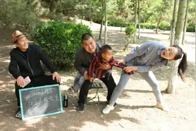 脑筋急转弯：什么人天天去看病？没想小伙不要钱，却有一个小心愿视频封面