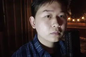 小伙翻唱《斑马斑马》，磁性的嗓音唱出了民谣该有的味道视频封面