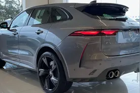 “卖不动”的高级SUV！重2吨带400Ps，零百5.4s+全时四驱，配8AT视频封面