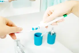 挑选牙膏“懵圈”了？看好配料再入手更为科学视频封面