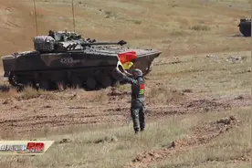 “跨越-2021·朱日和A”进入实兵交战阶段视频封面