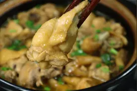 炖鸡肉时，直接焯水就错了，教你正确做法，鸡肉鲜嫩不腥不柴视频封面