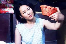 农村糟糠之妻遭夫抛弃，靠编竹篮创业成全村首富，女性励志片视频封面
