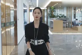 欢乐颂3：人事上班戴名表，说出名表的牌子，同事立马酸了