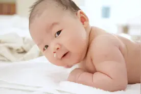 宝宝鼻塞该如何处理？四种方法教给你视频封面